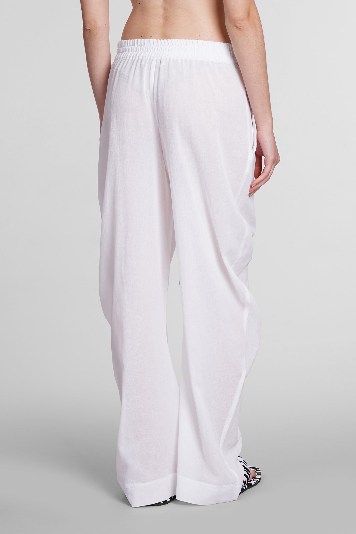 Pants in white cotton