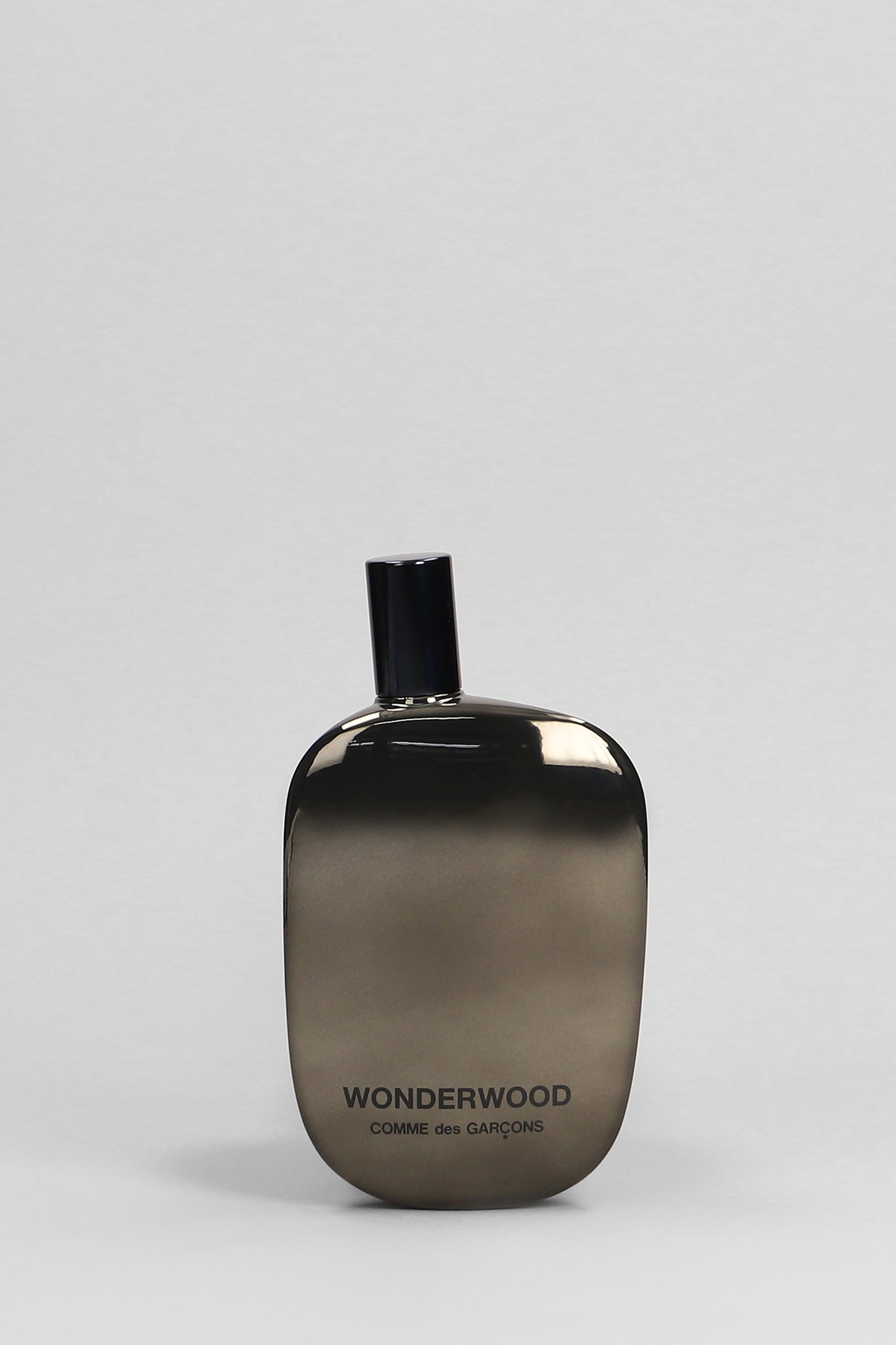 Wonderwood Perfume in black glass – Deliberti