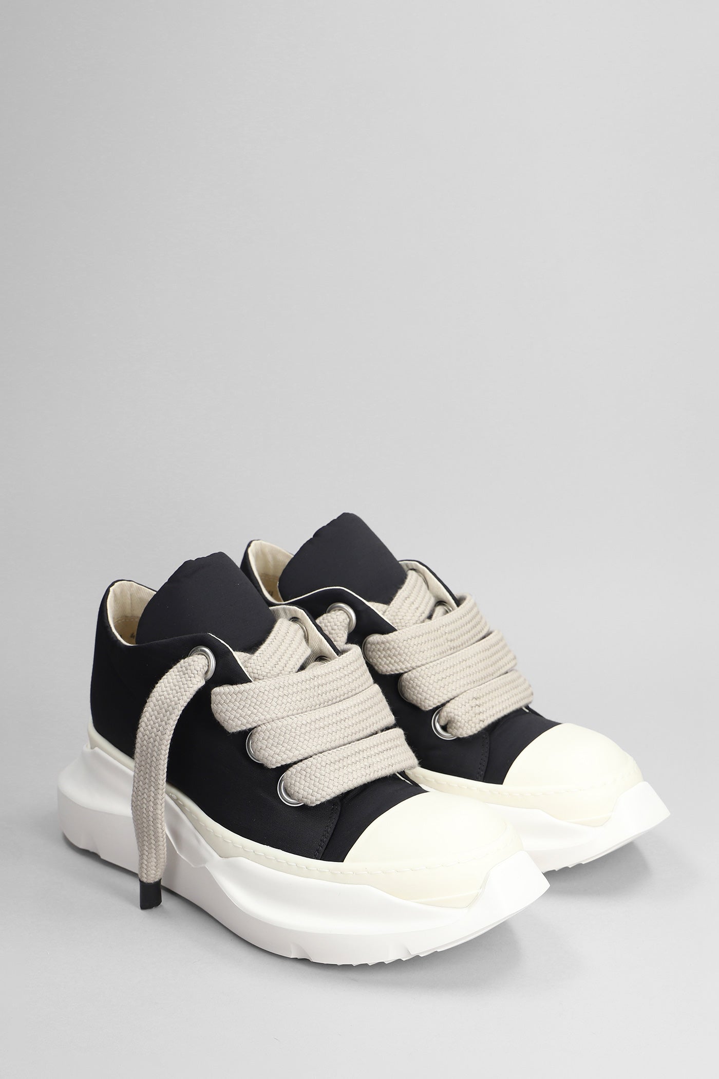 Jumbo lace abstract Sneakers in black polyamide – Deliberti