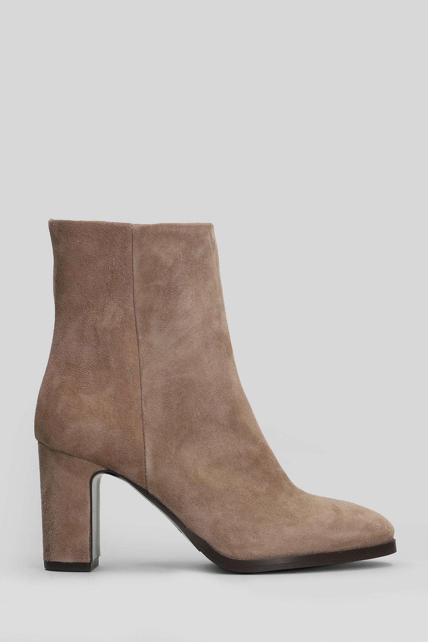 High heels Ankle boots in taupe suede – Deliberti